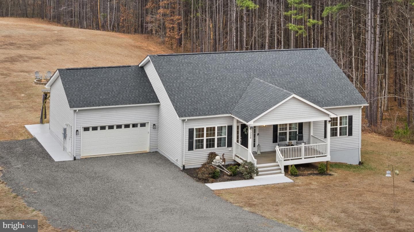 11026 Tower Road photo 4