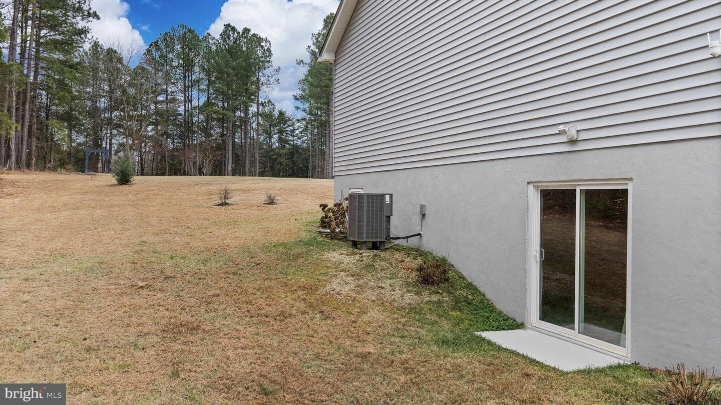 11026 Tower Road photo 42