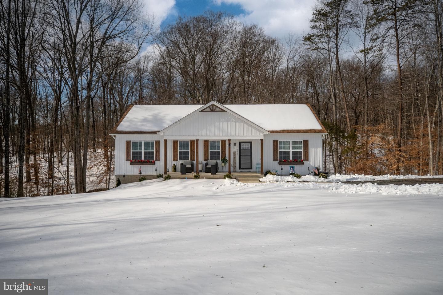 4496 Rolling Hills Drive photo 2