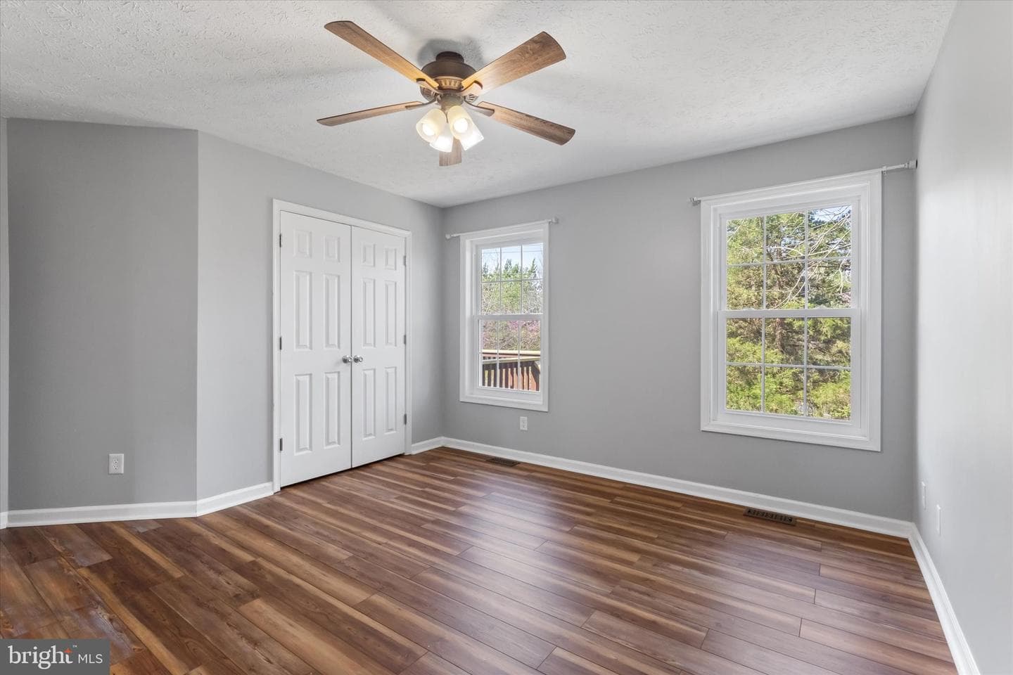 104 Carlyle Court photo 24