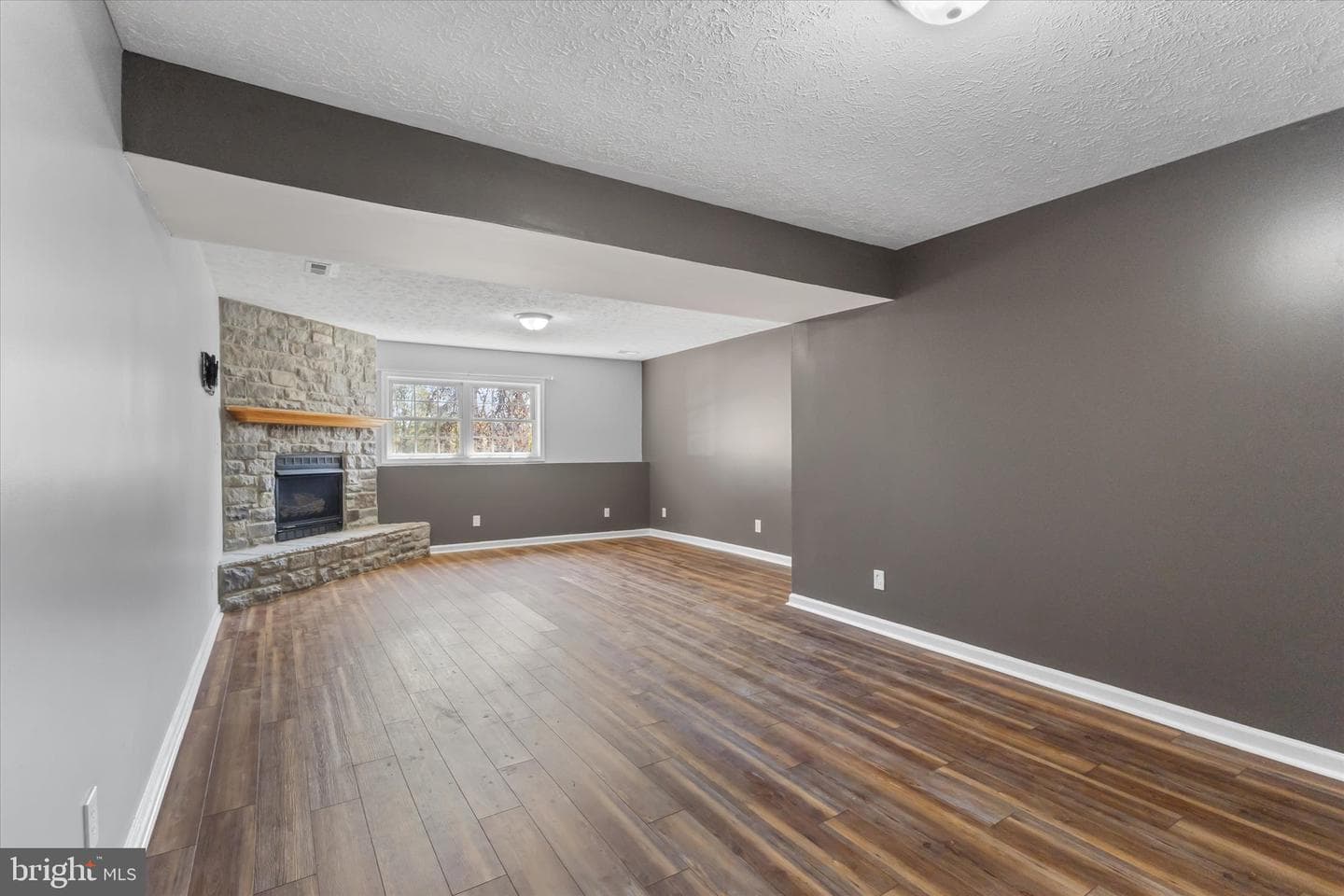 104 Carlyle Court photo 30