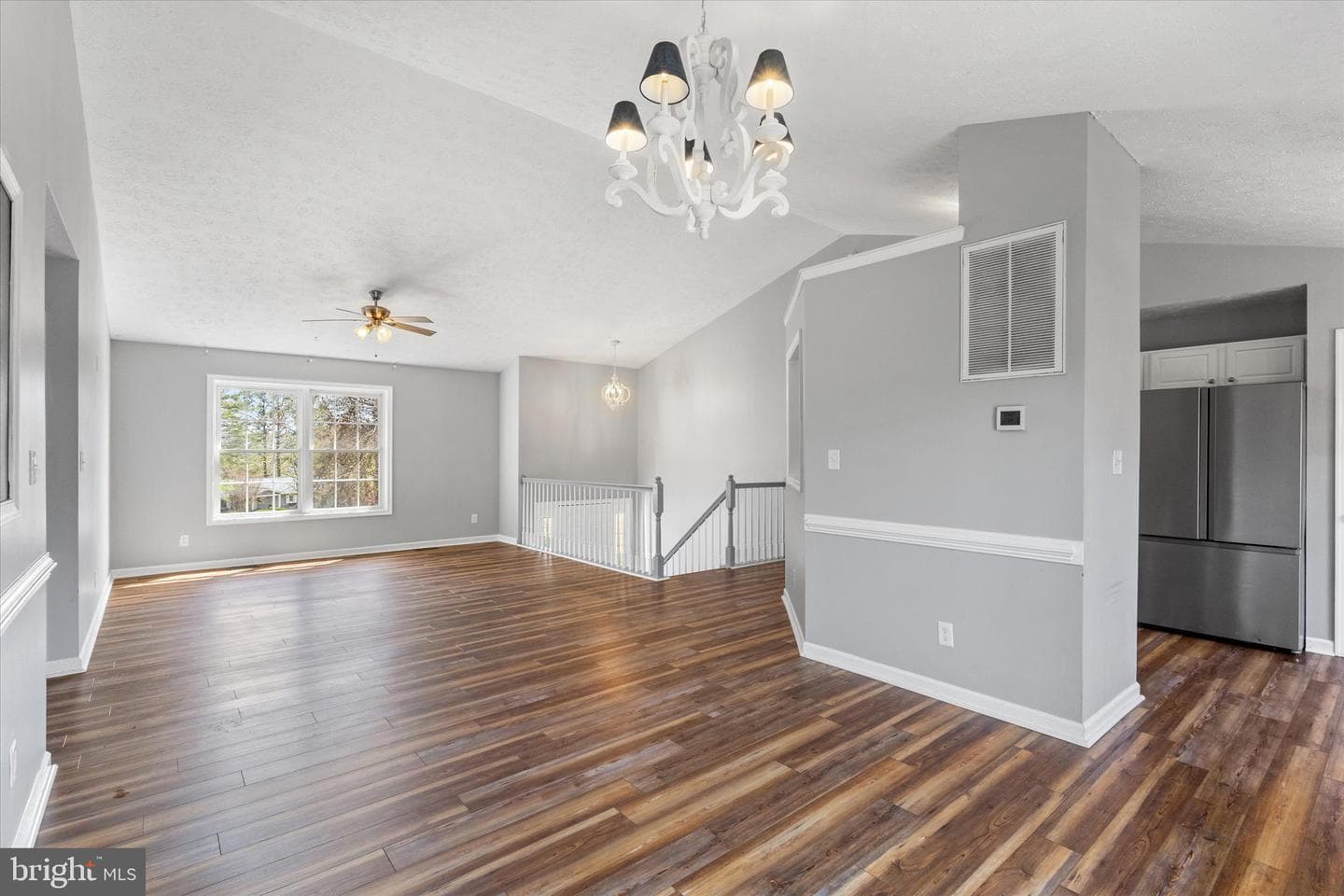 104 Carlyle Court photo 8