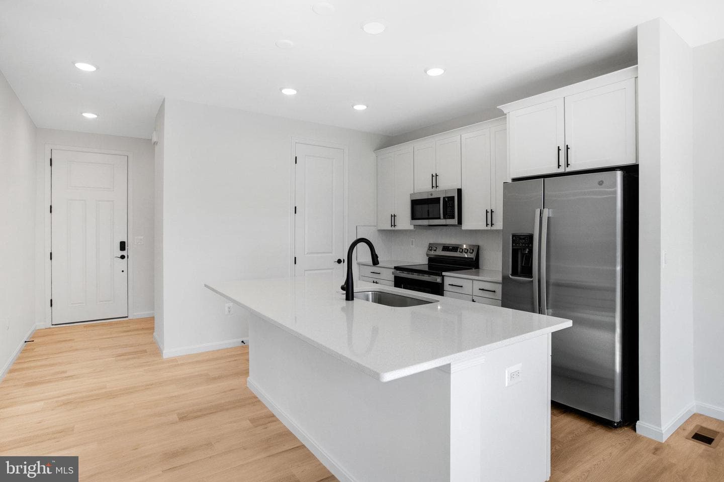 35598 Pine Needle Lane photo 7