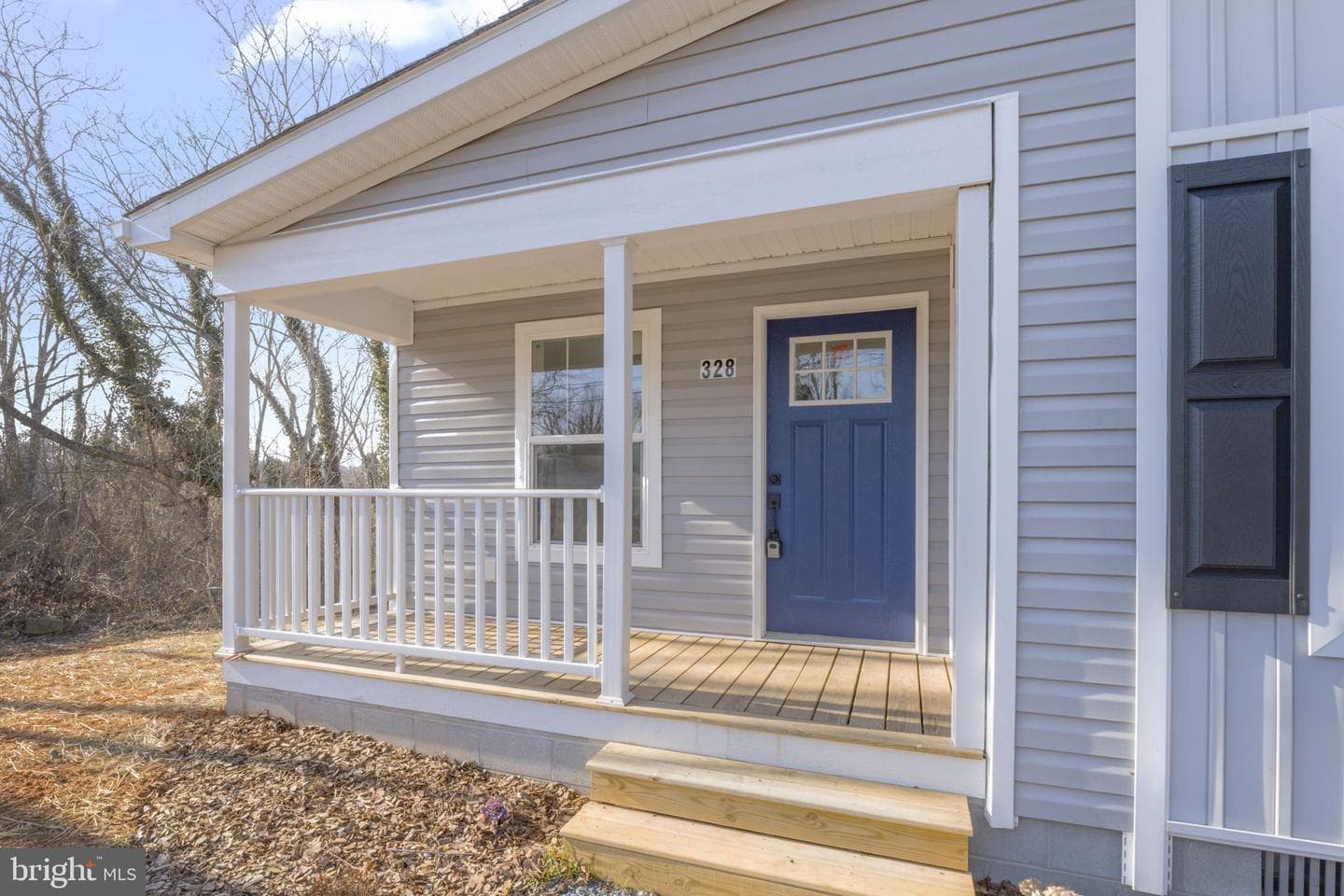 328 East Street photo 7