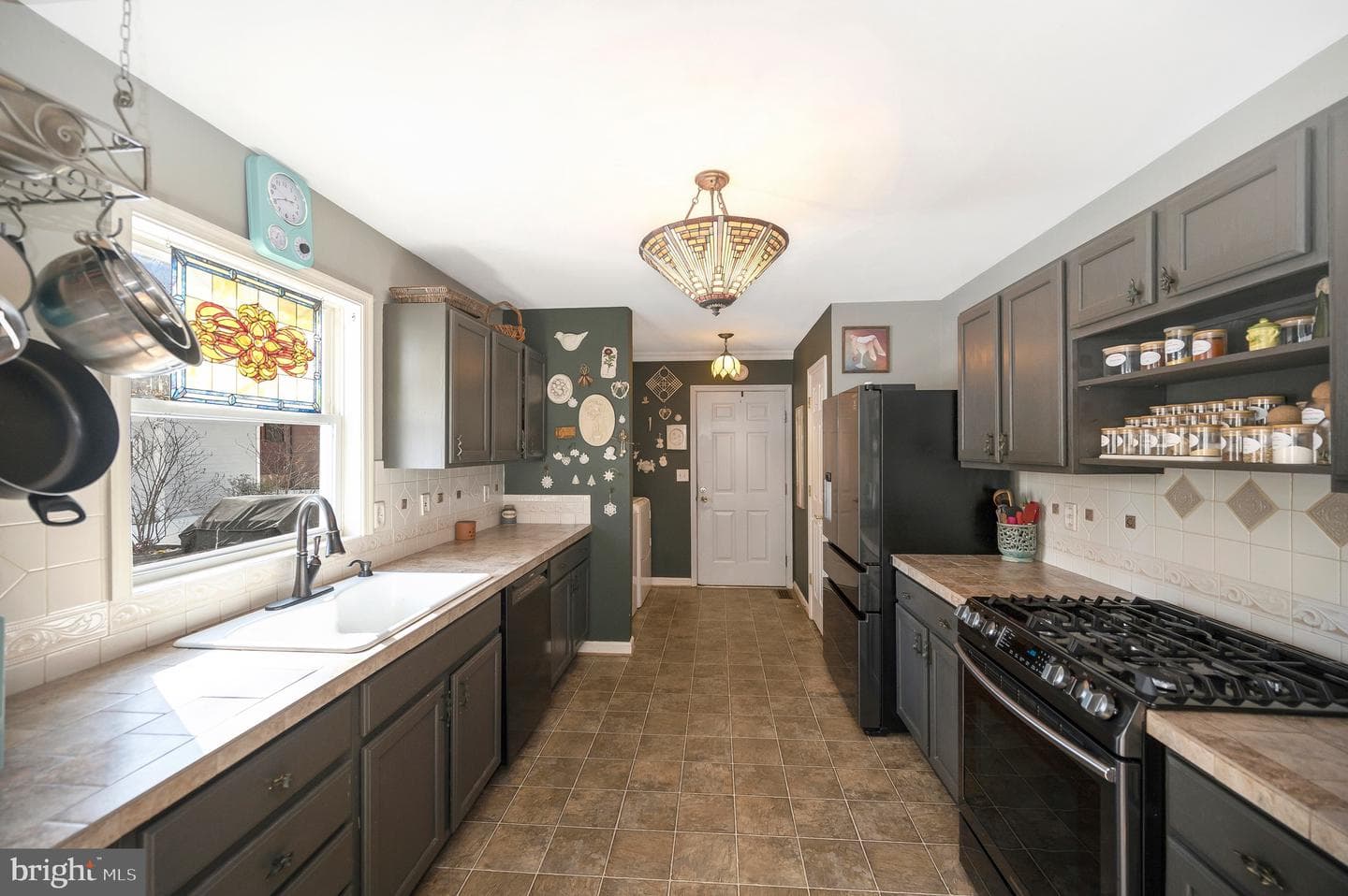 119 Washington Street photo 9