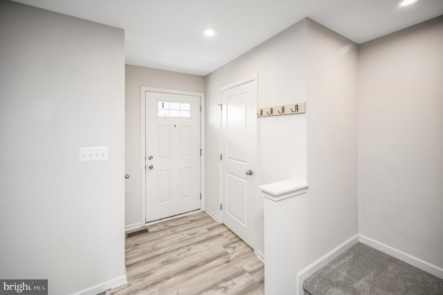 35252 Sara Court photo 4