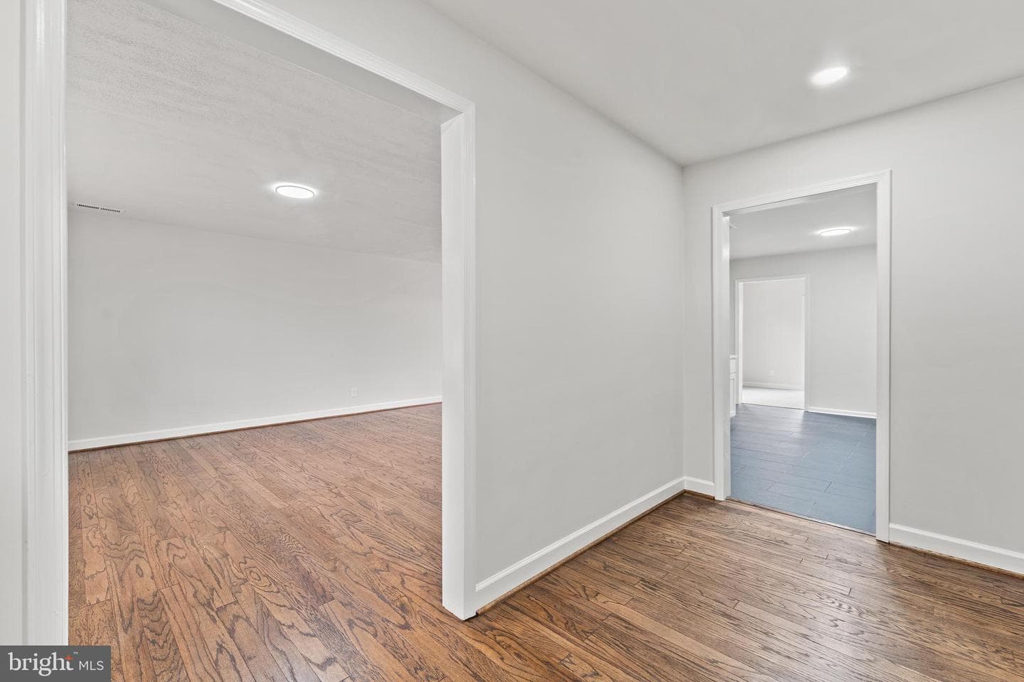 10316 Meadows Road photo 17
