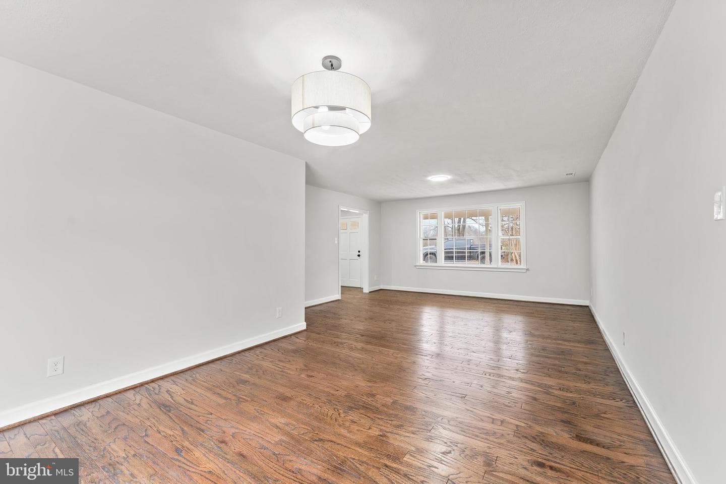 10316 Meadows Road photo 19