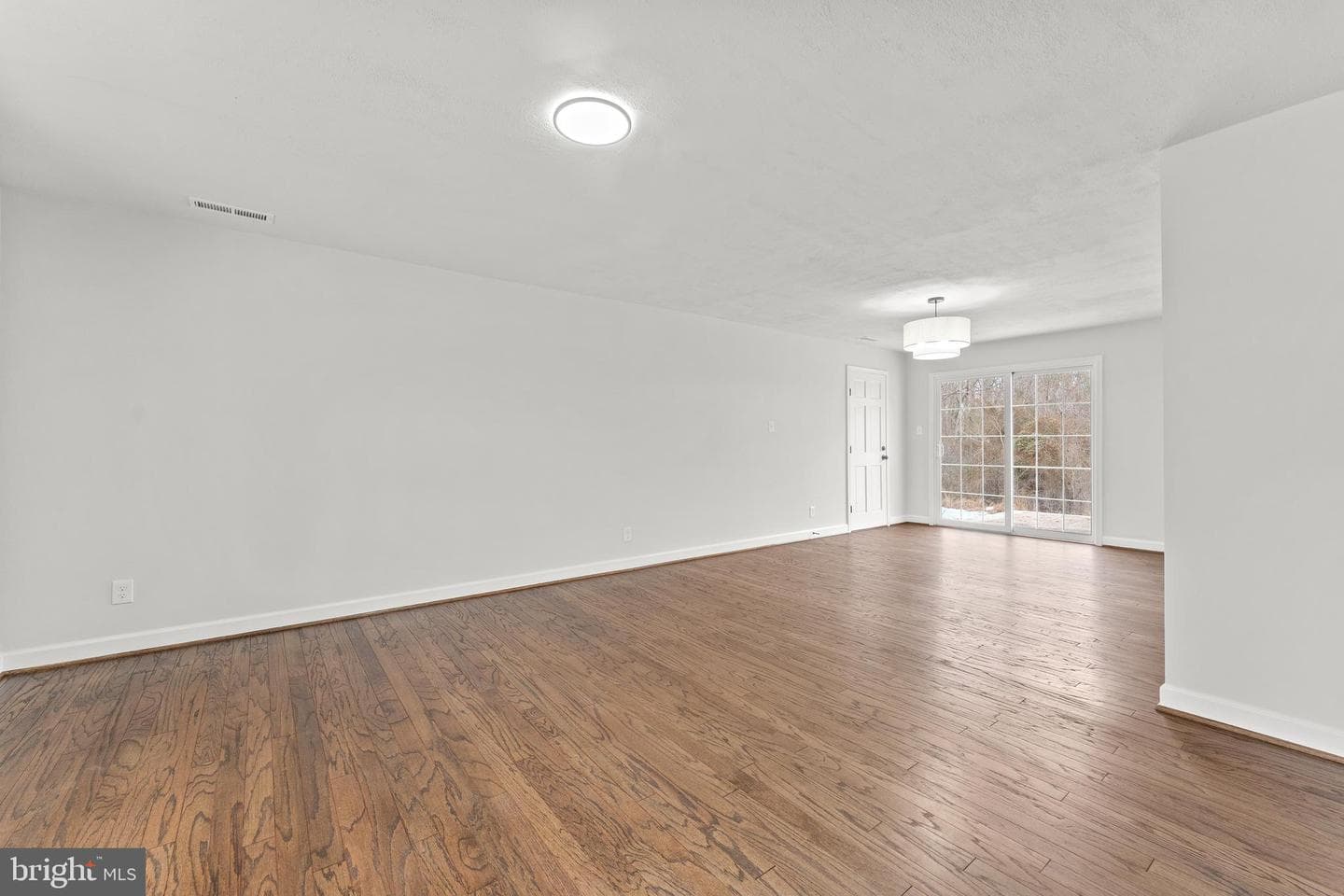 10316 Meadows Road photo 23