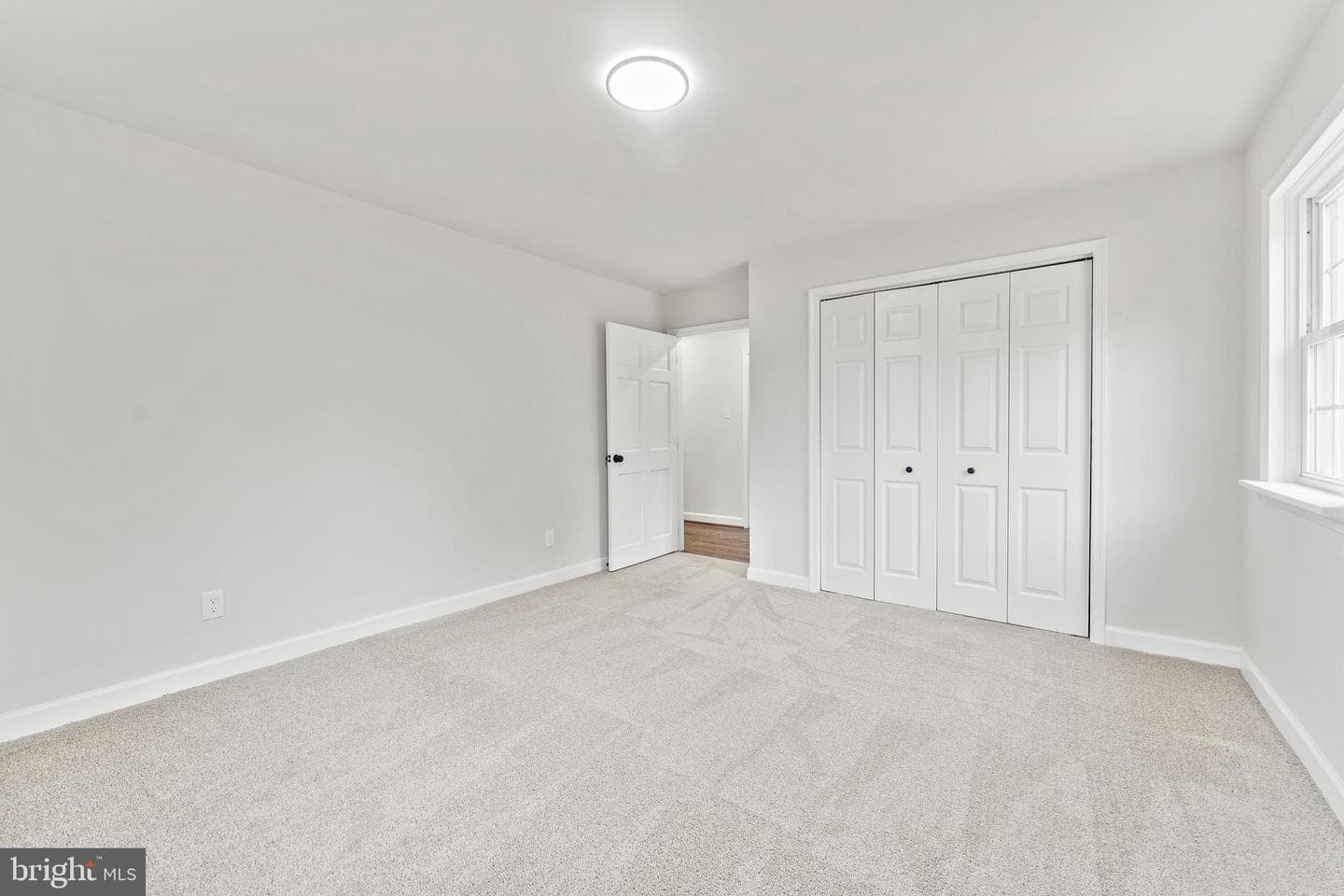 10316 Meadows Road photo 32