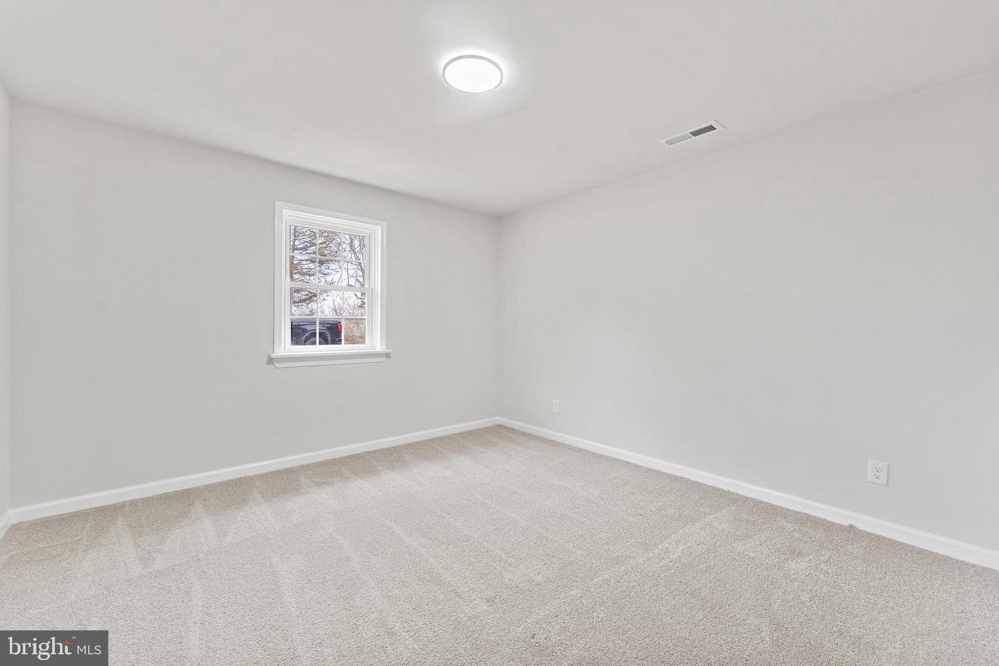 10316 Meadows Road photo 34