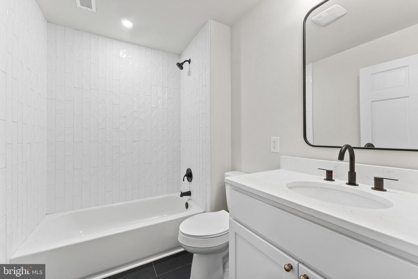 10316 Meadows Road photo 35