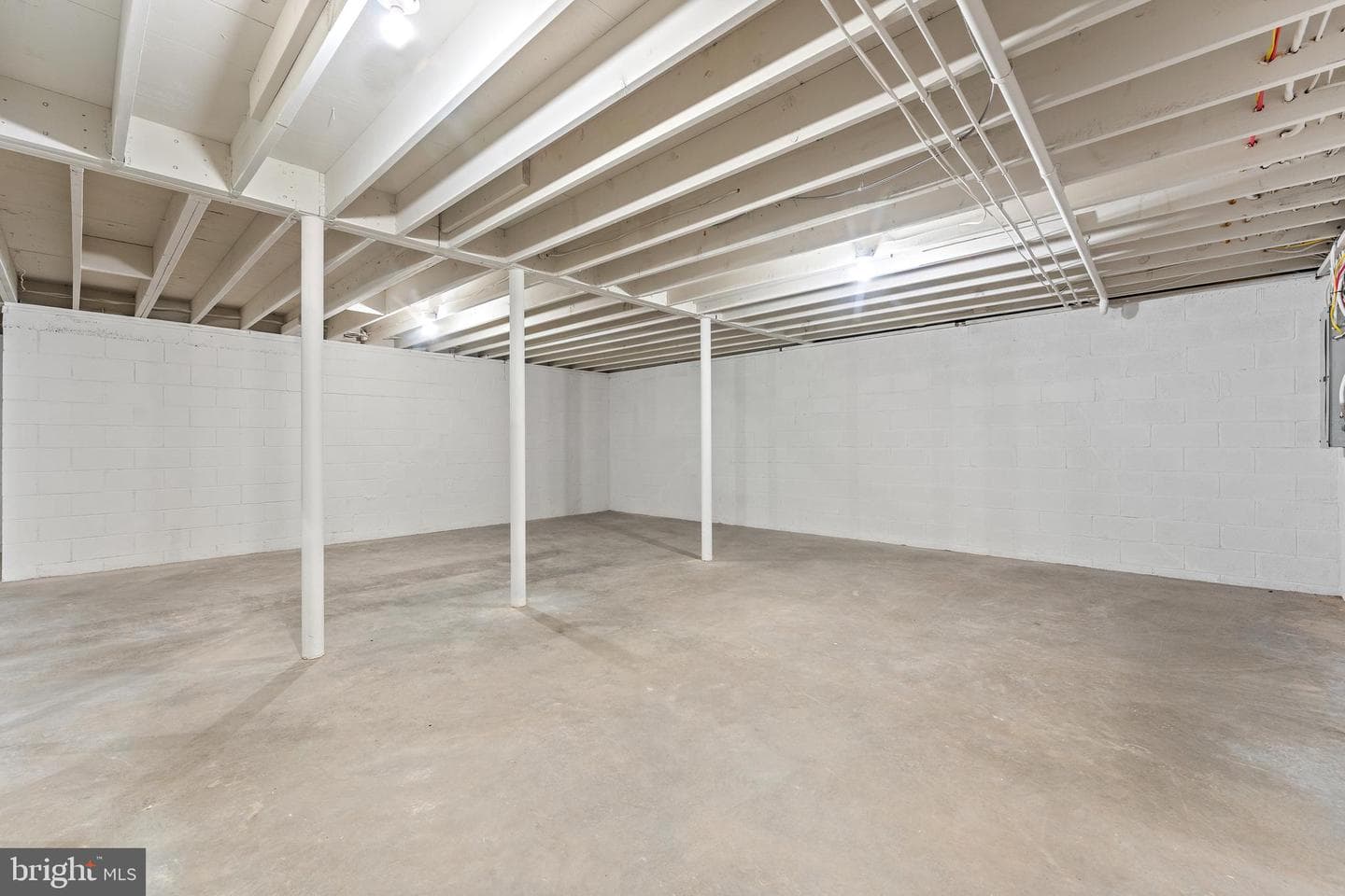 10316 Meadows Road photo 36