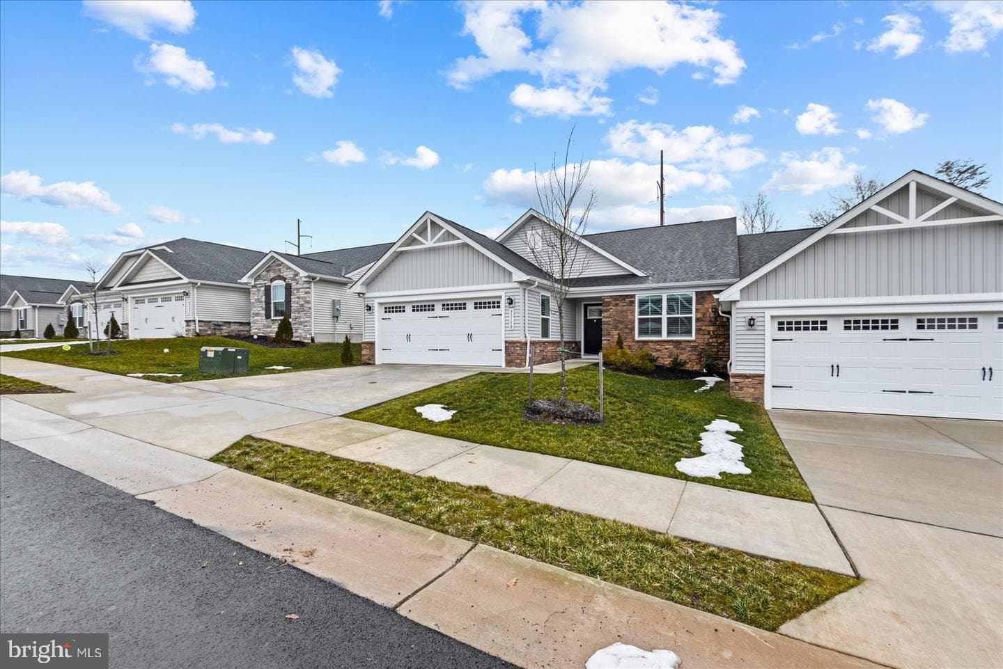 35150 Daisy Way photo 3