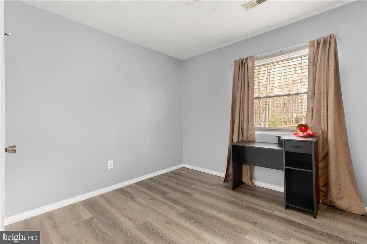 904 Lakeview Parkway photo 16