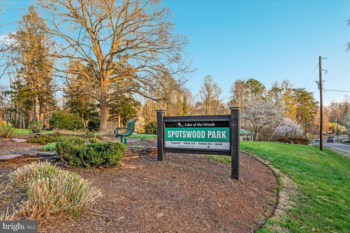 904 Lakeview Parkway photo 44