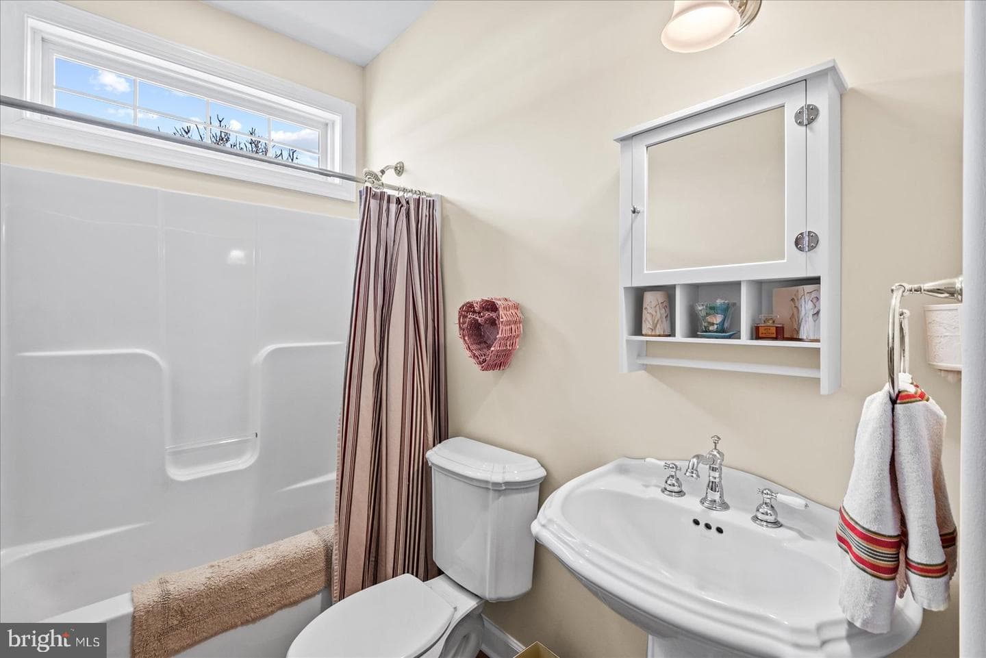 8032 Meadowland Drive photo 43