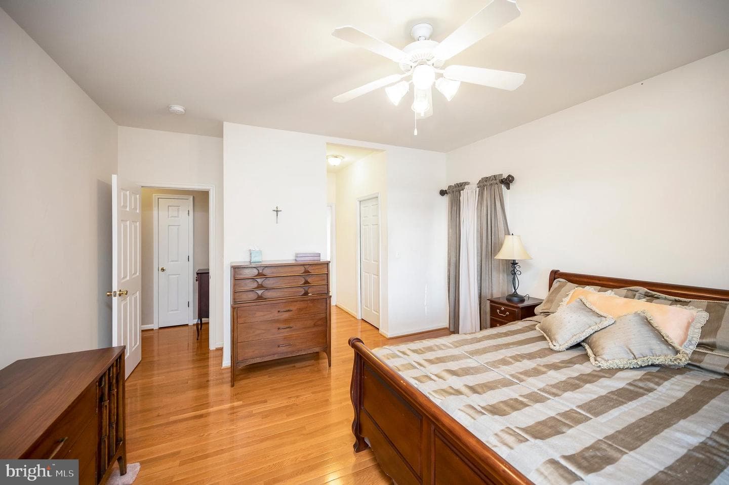 626 Cornwallis Avenue photo 27