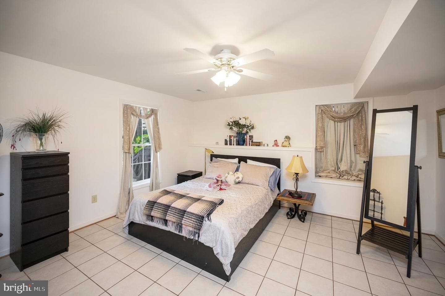 626 Cornwallis Avenue photo 46