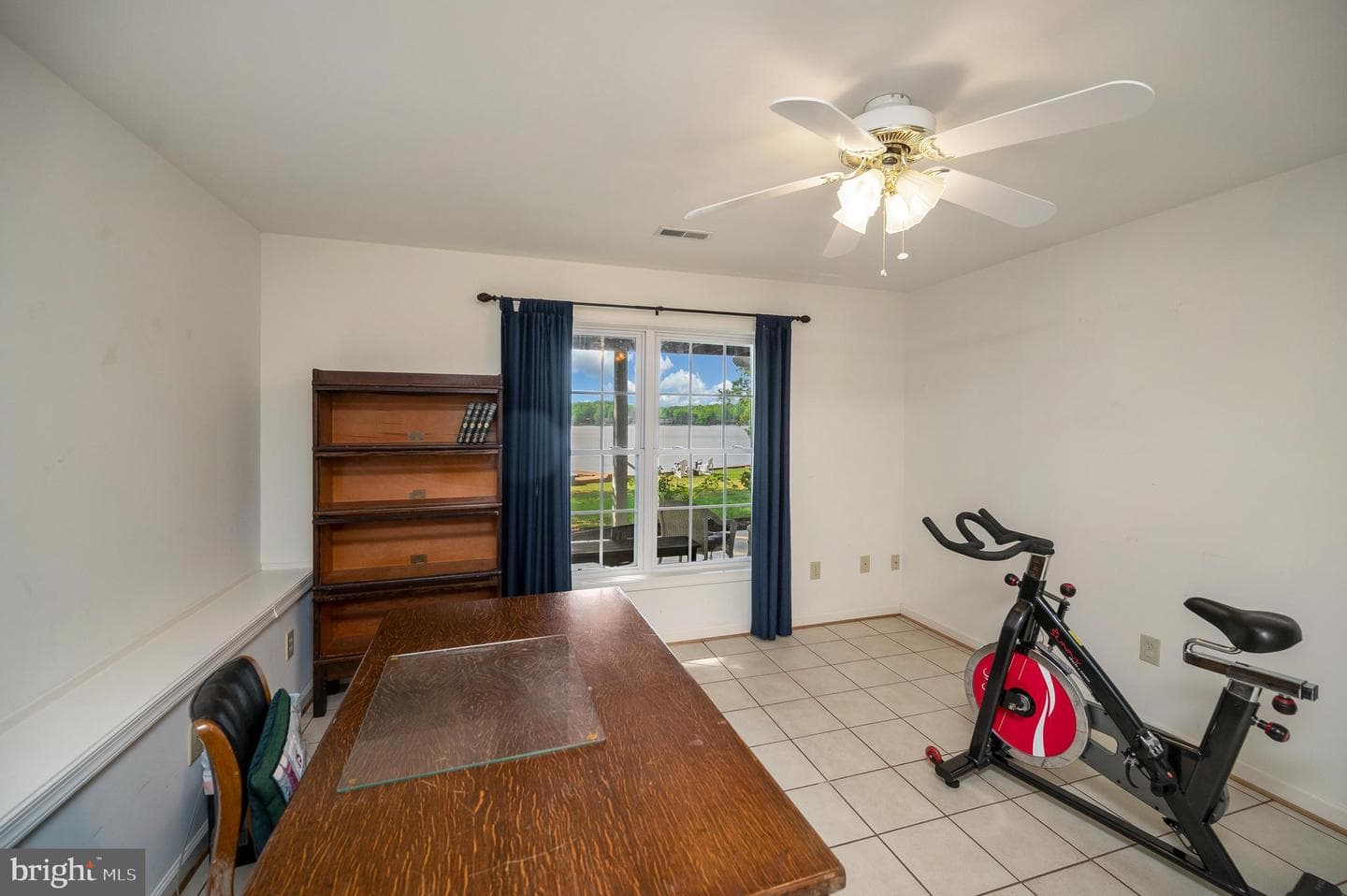 626 Cornwallis Avenue photo 49
