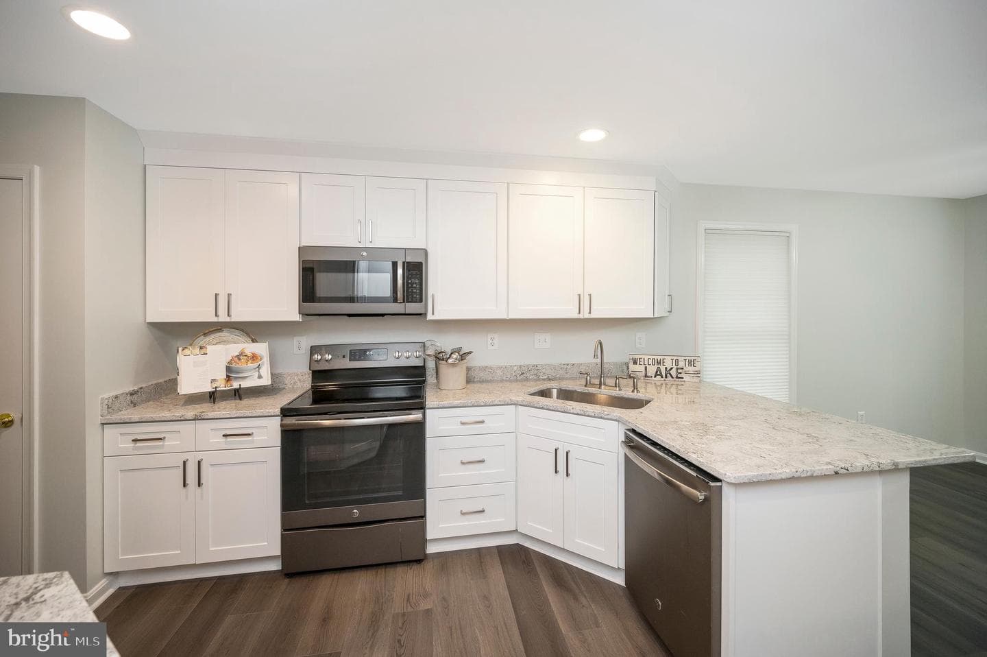 1115 Eastover Parkway photo 31
