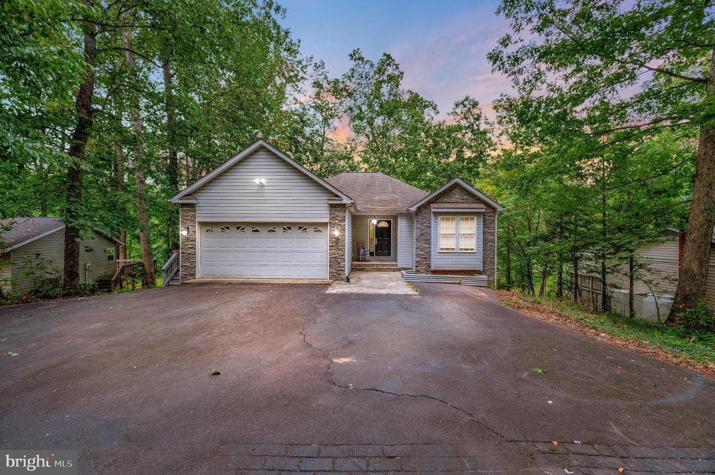 1115 Eastover Parkway photo 75