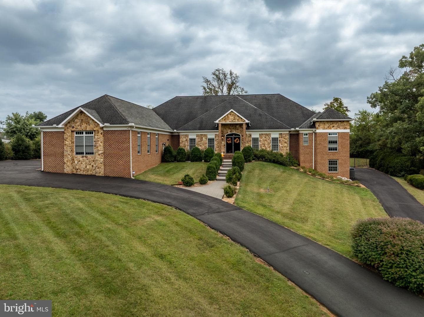 17054 Constitution Highway, Orange