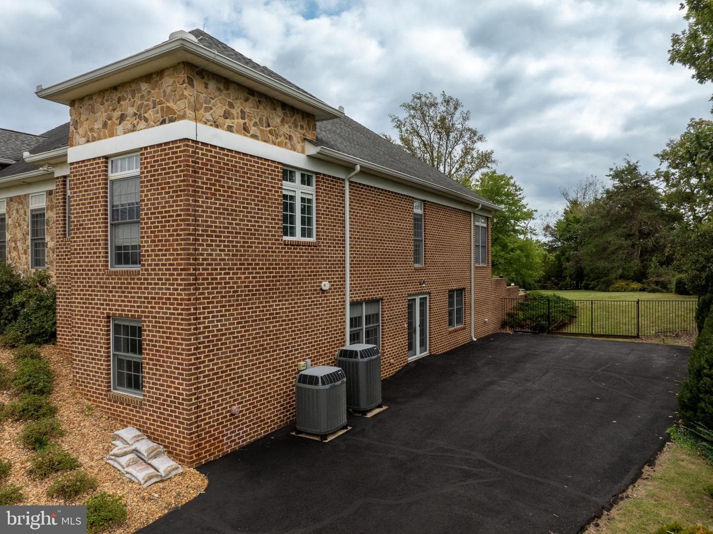 17054 Constitution Highway photo 29
