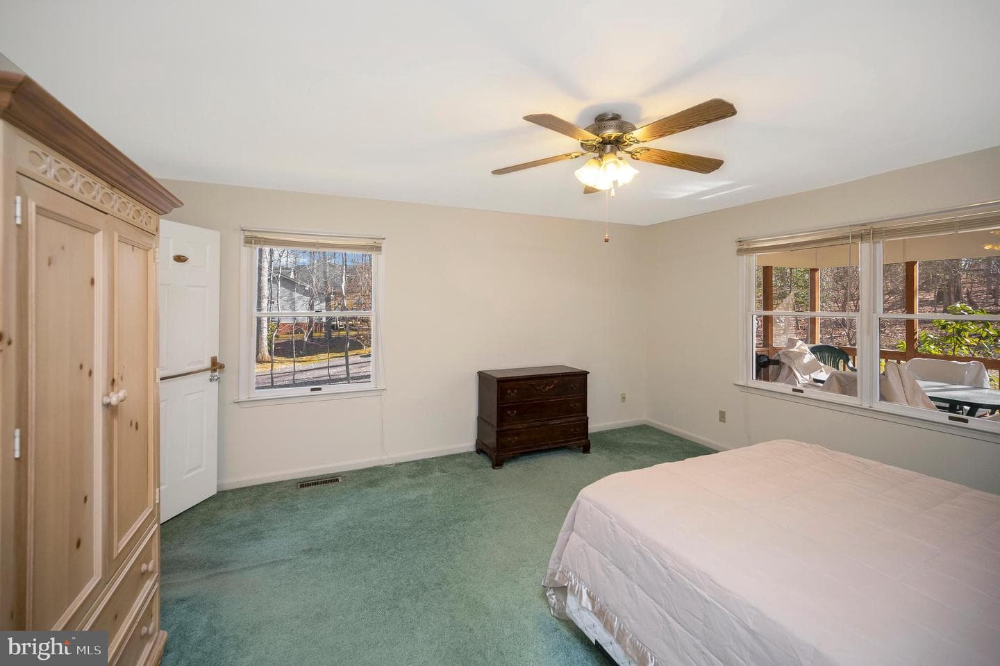 821 Eastover Parkway photo 22