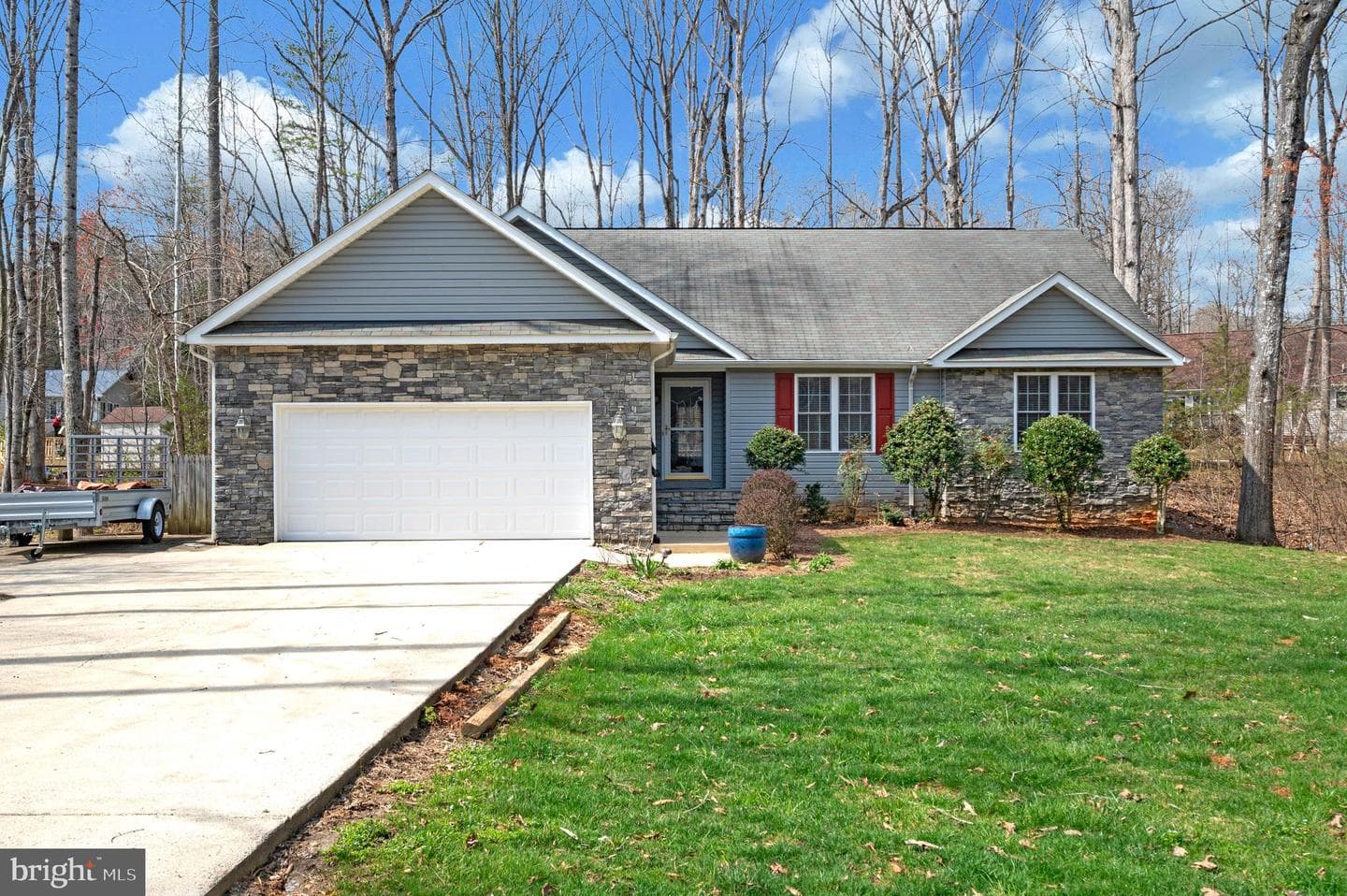 105 Aspen Court photo 2