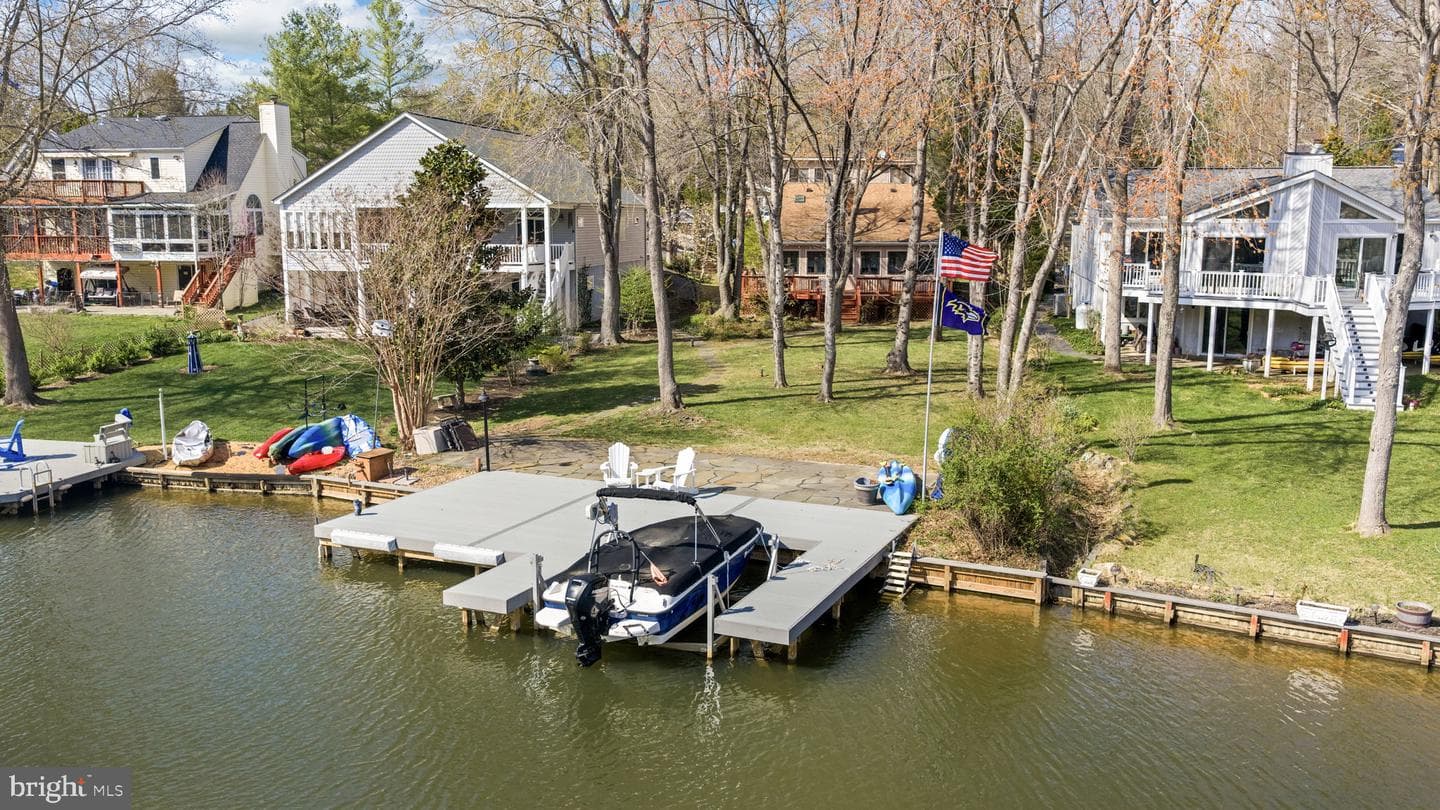 128 Harrison Circle photo 4