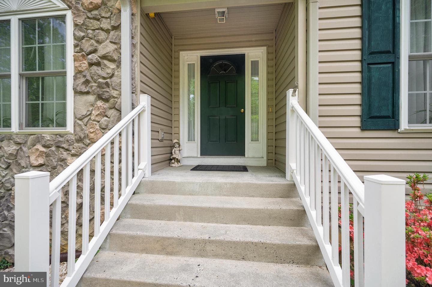 2908 Lakeview Parkway photo 4