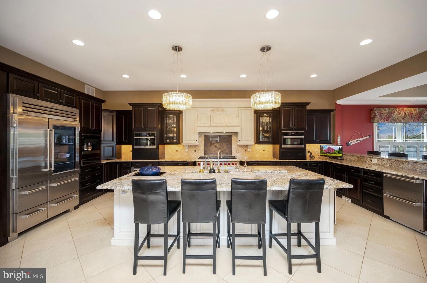 206 Madison Circle photo 16