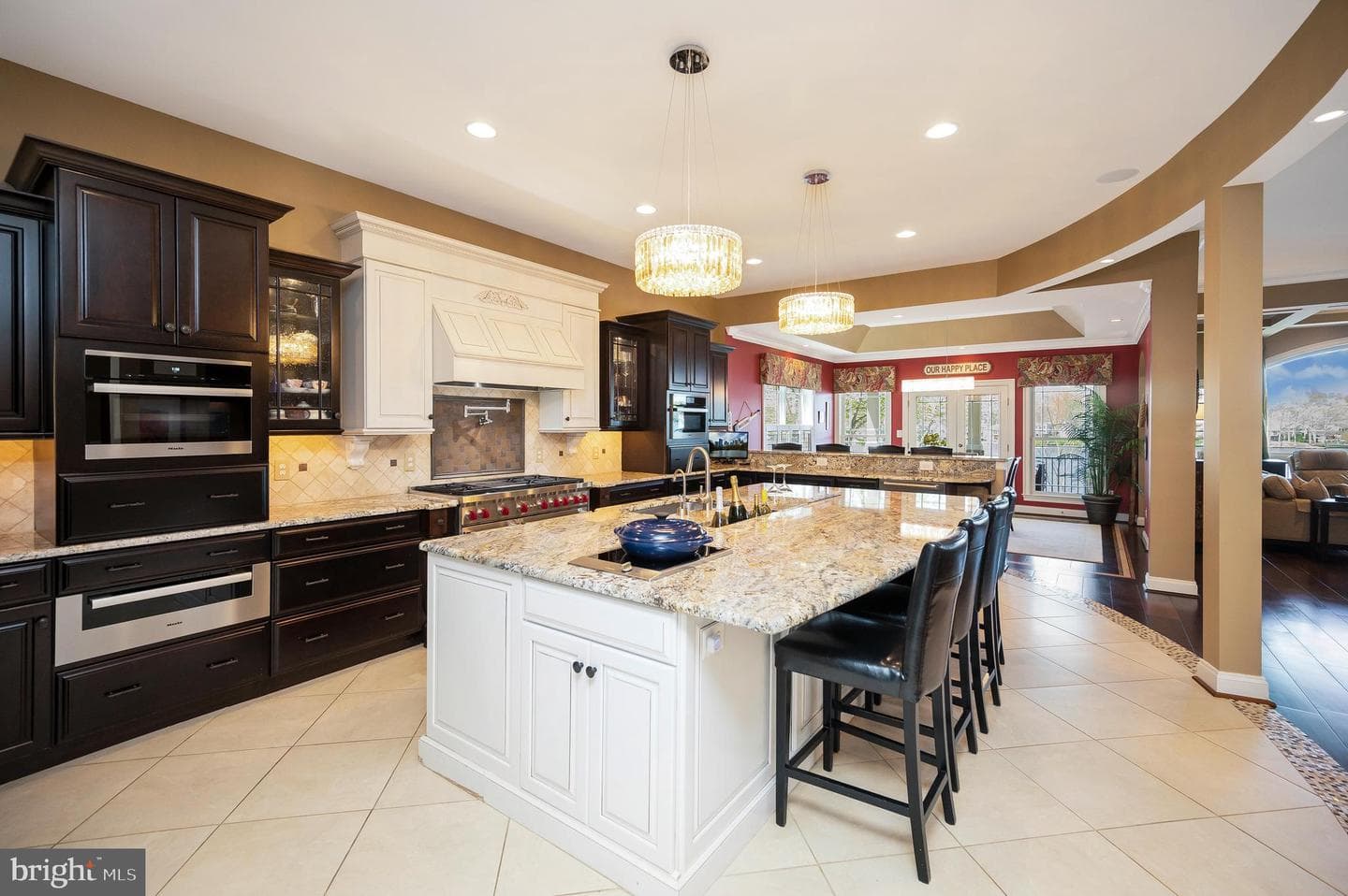 206 Madison Circle photo 18