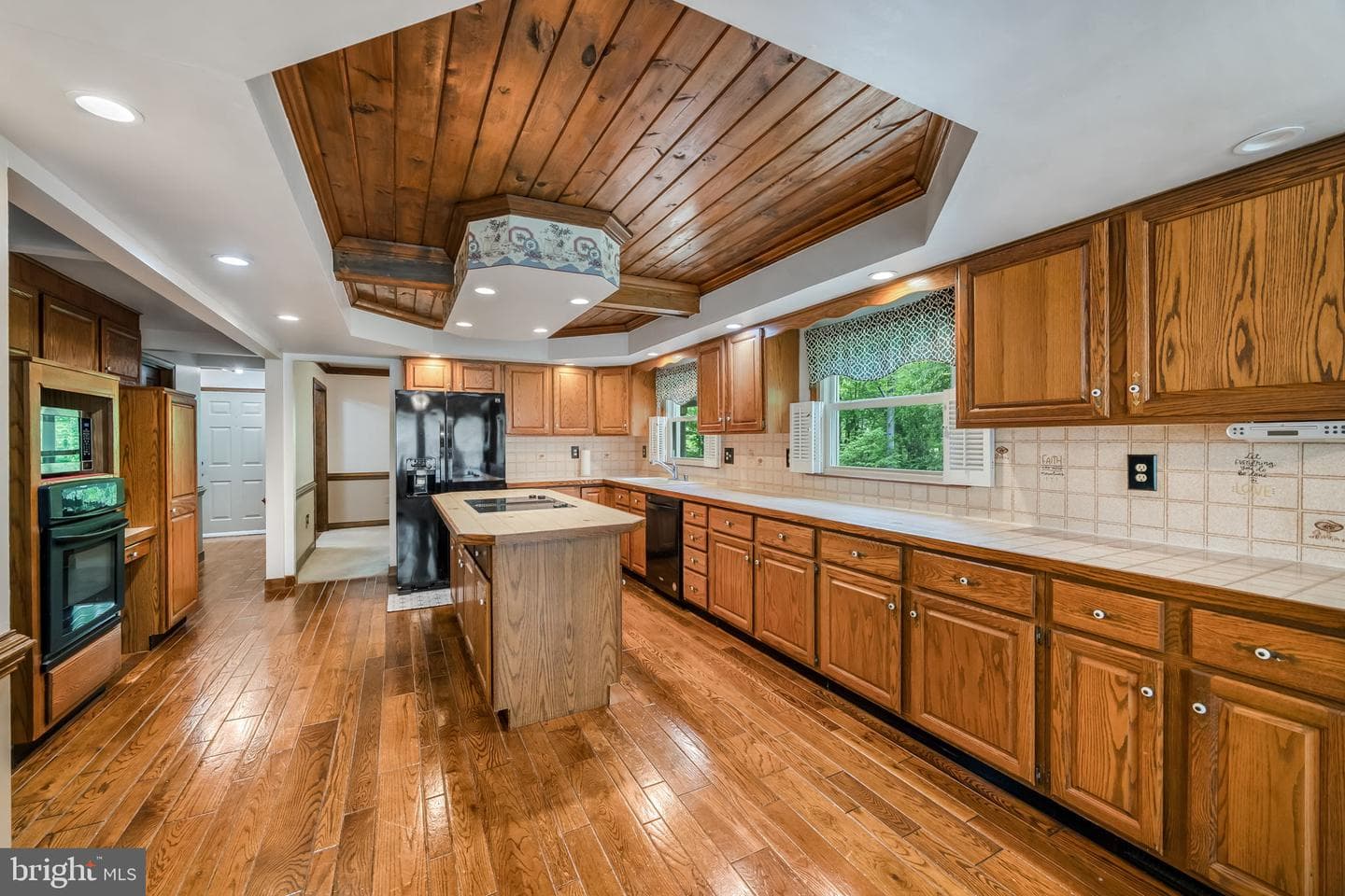 2065 Spotswood Drive photo 16