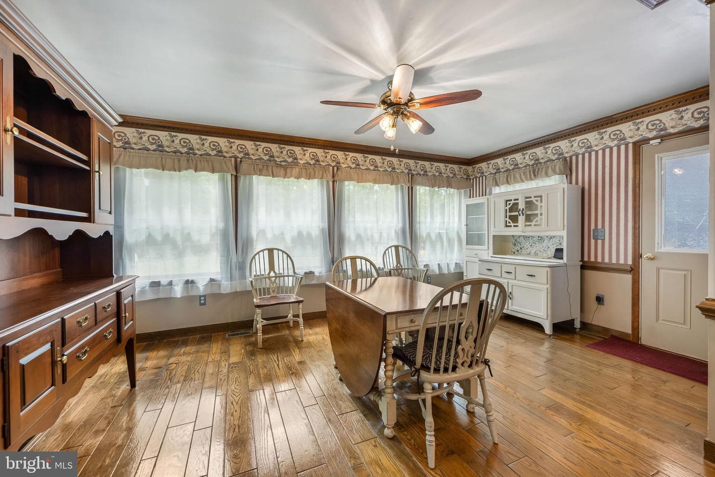 2065 Spotswood Drive photo 18