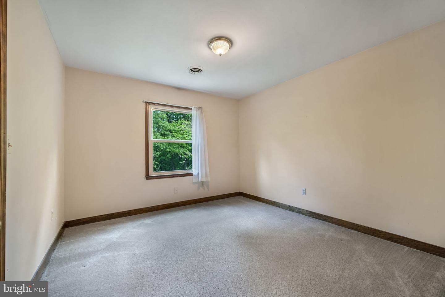 2065 Spotswood Drive photo 27