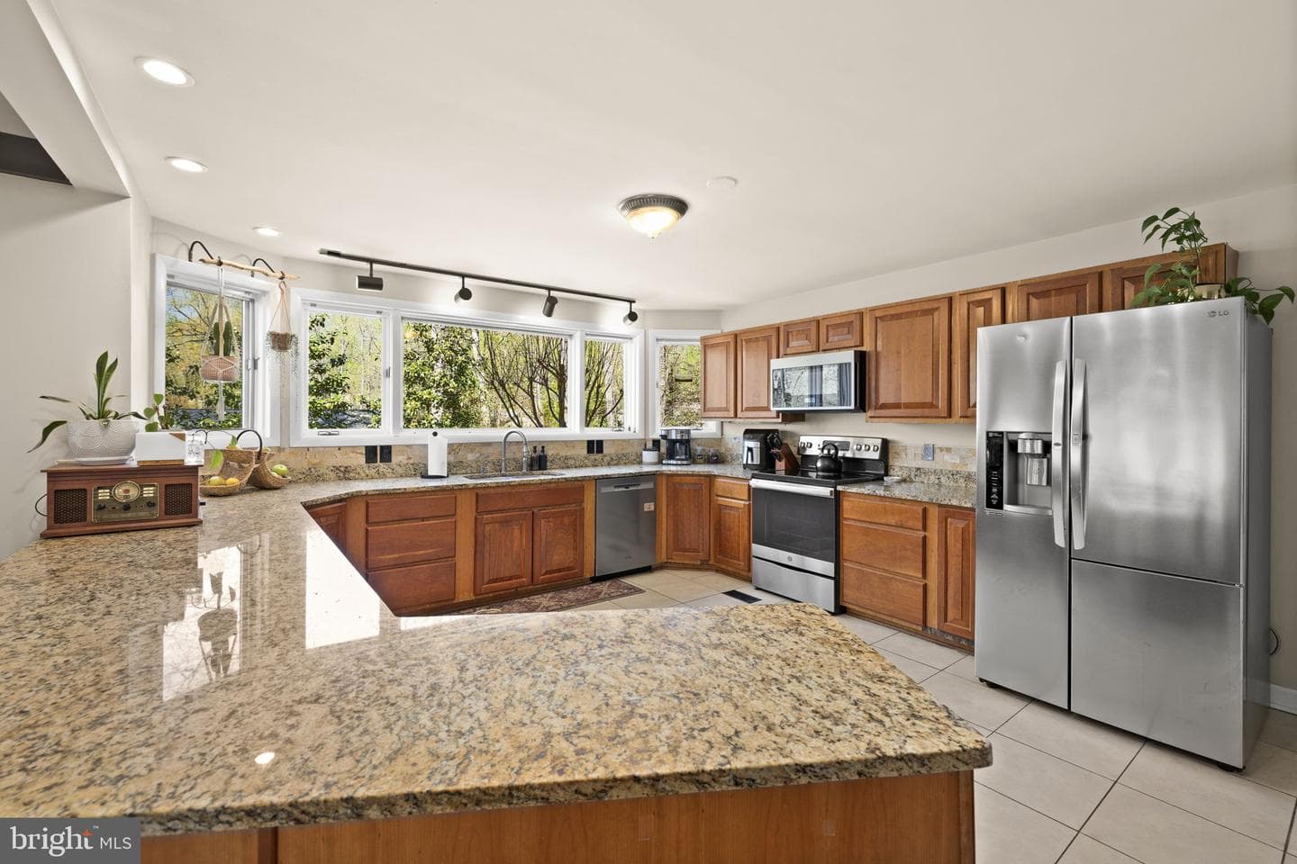 111 Chesterfield Court photo 24