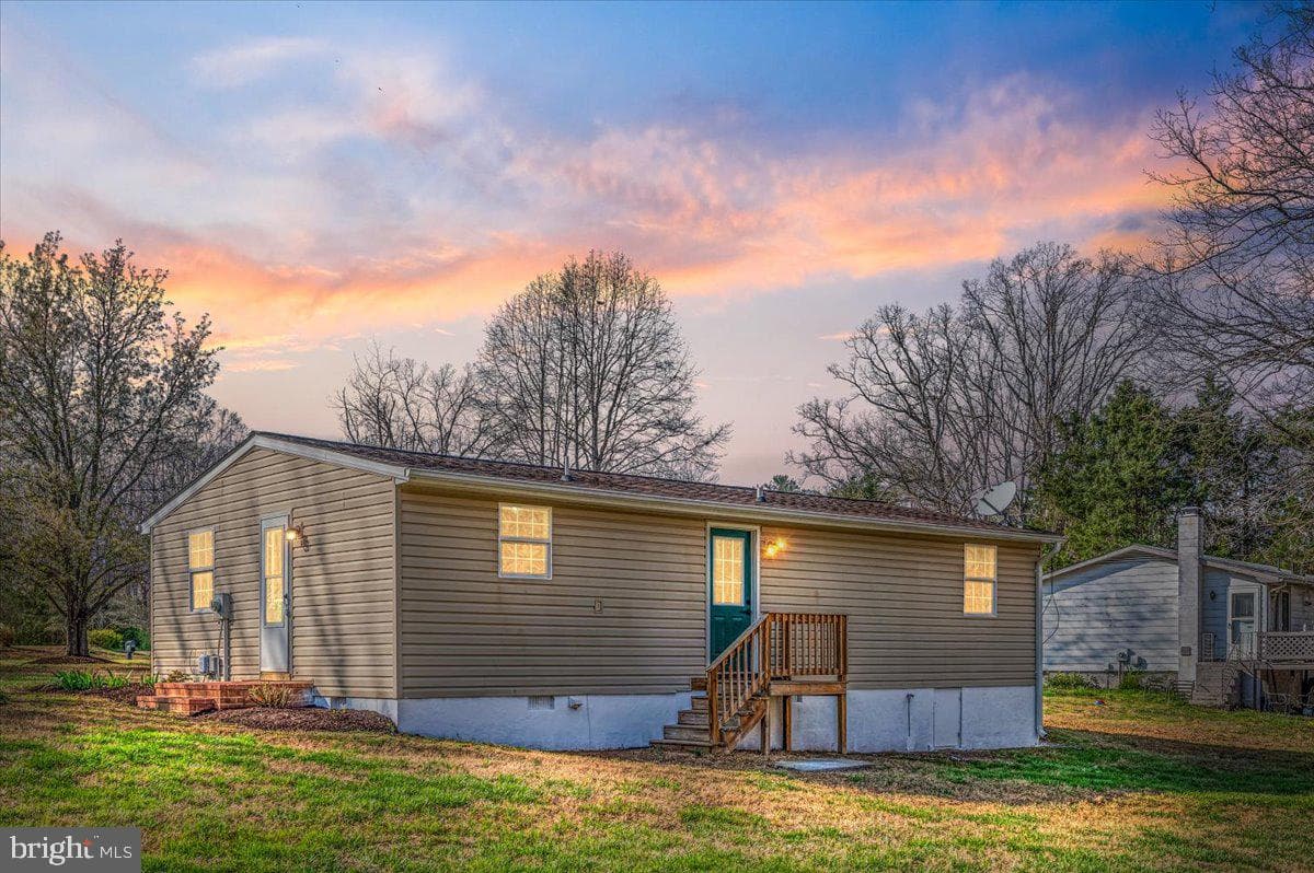 12275 Fox Den Ln photo 2