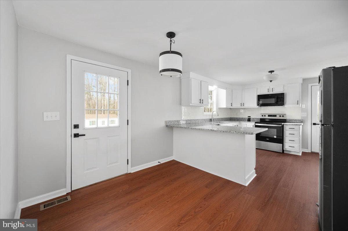 12275 Fox Den Ln photo 26