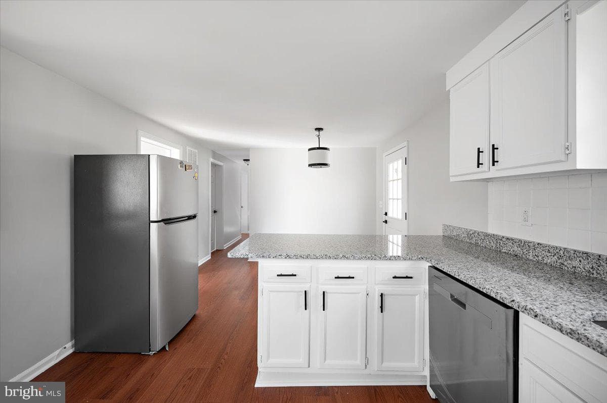12275 Fox Den Ln photo 31
