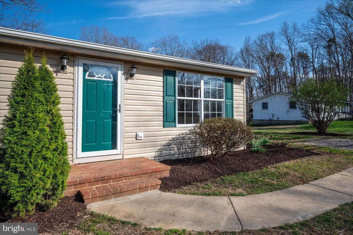 12275 Fox Den Ln photo 6