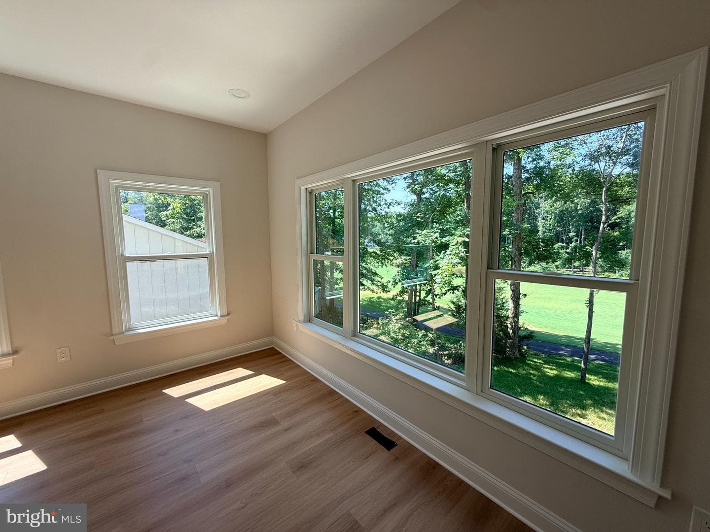 218 Birdie Rd photo 21