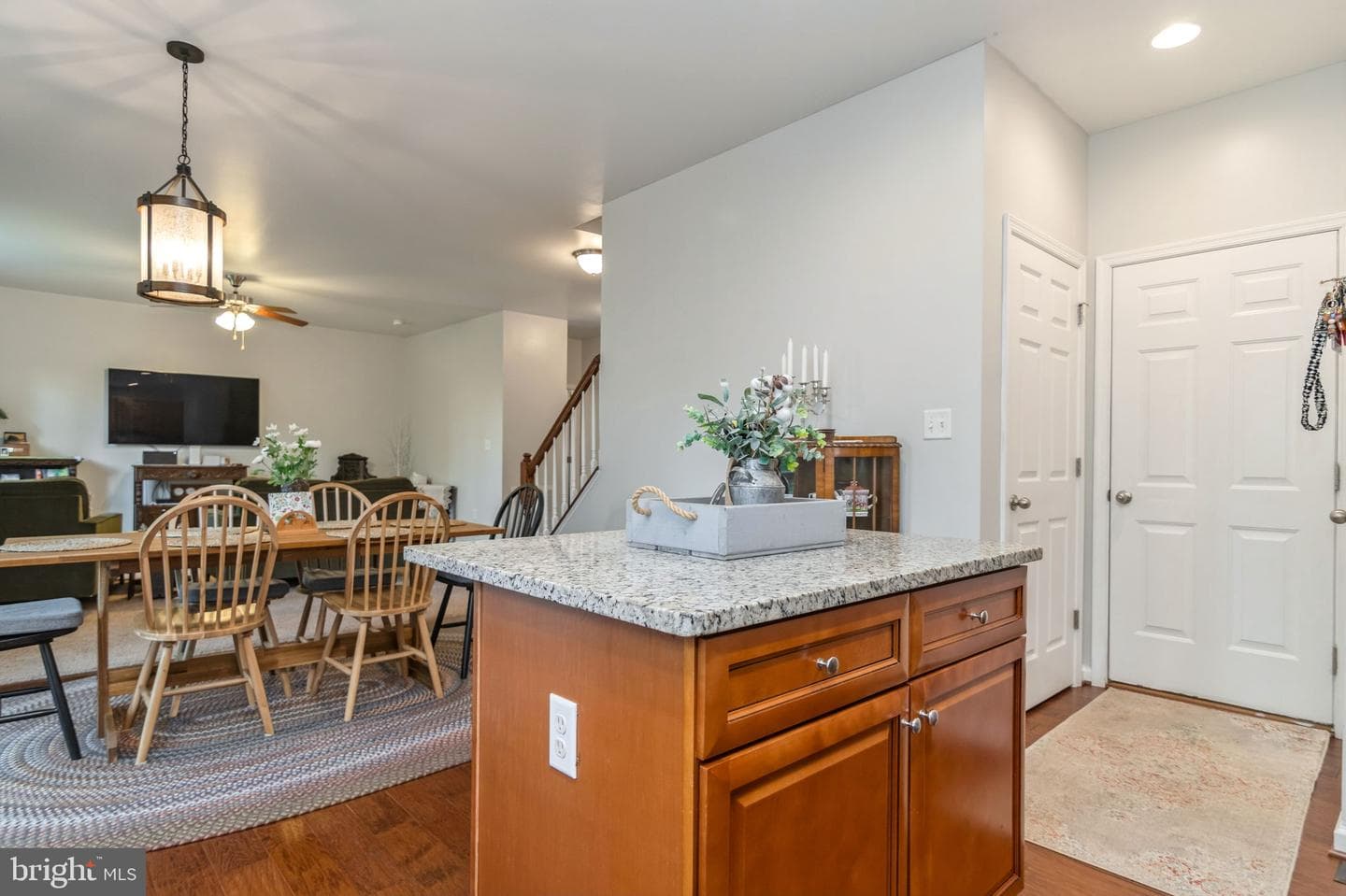 2913 Lakeview Parkway photo 11