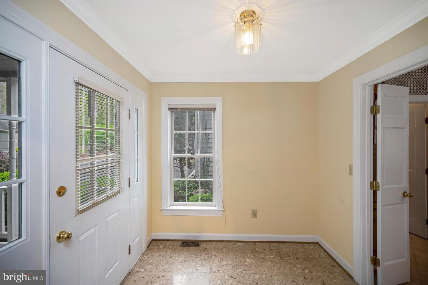 141 Larkspur Lane photo 11