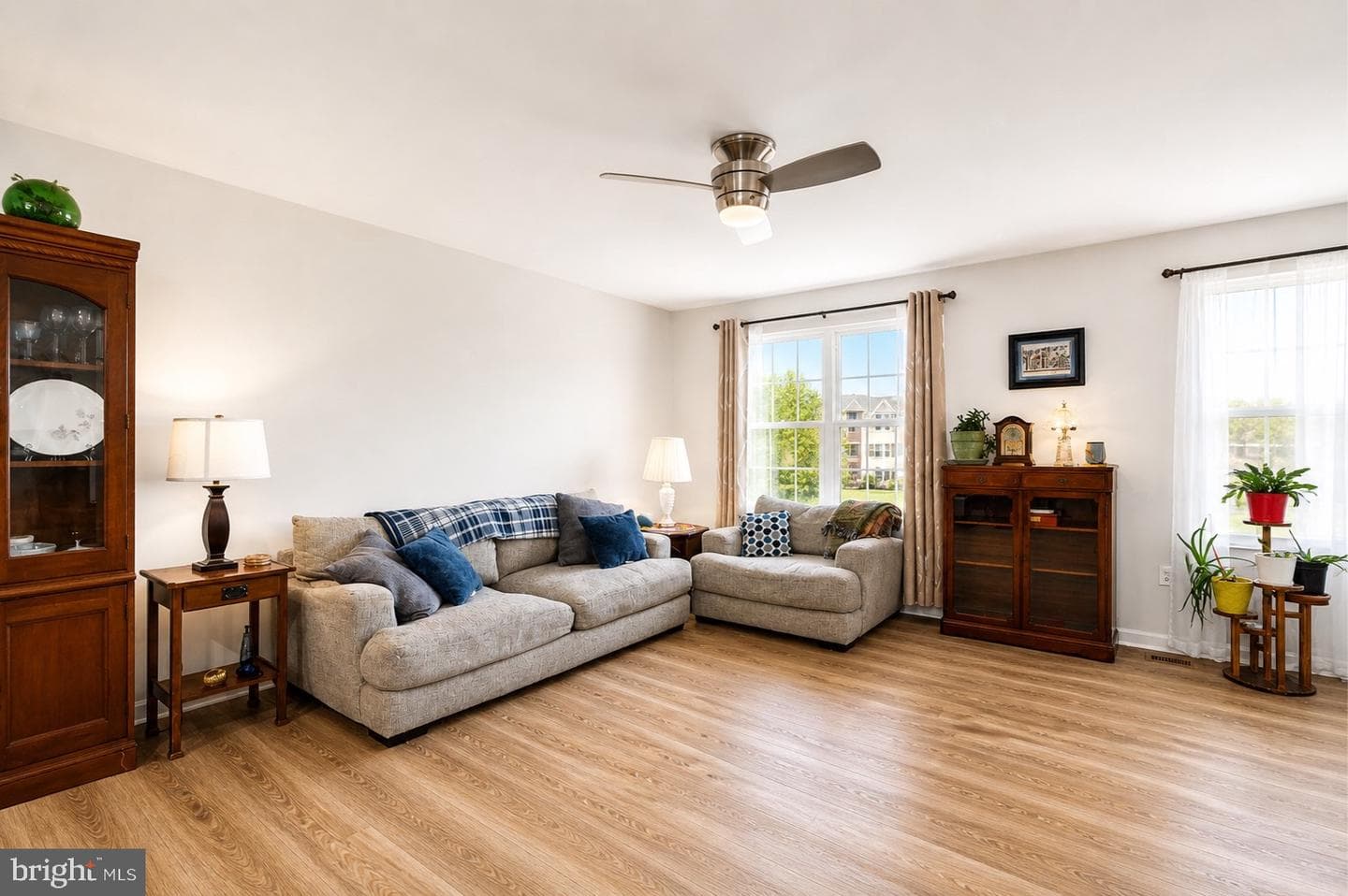 2868 Farzi Circle photo 12
