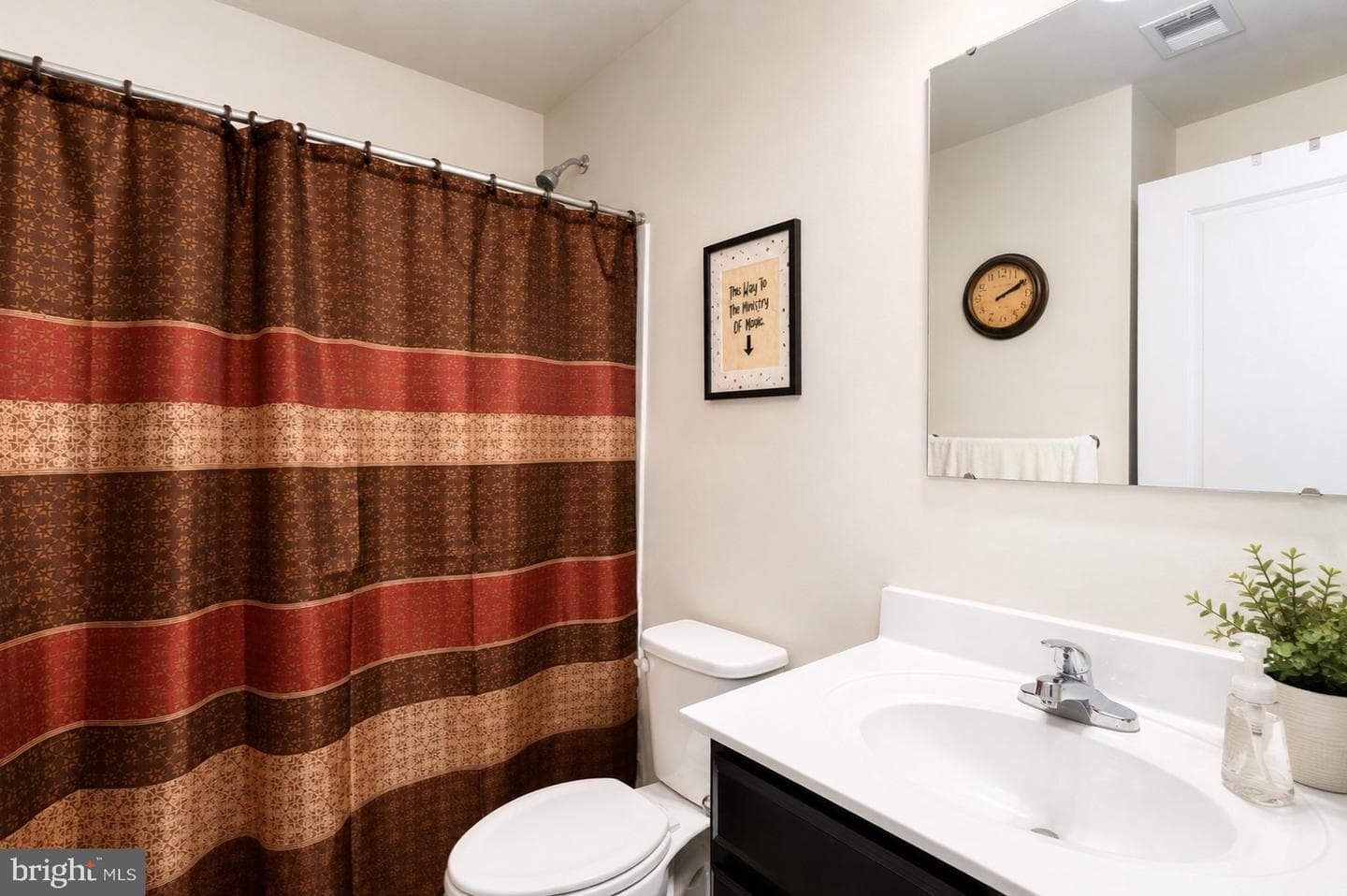 2868 Farzi Circle photo 23