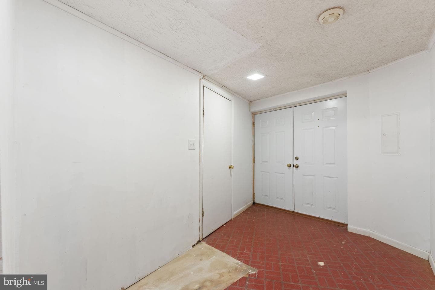 152 Edgemont Circle photo 37