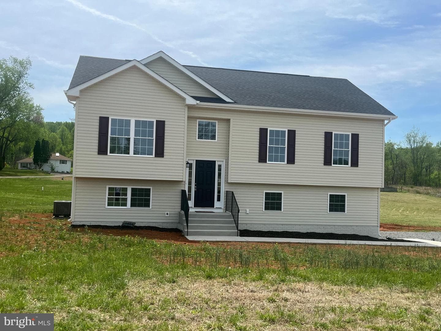 14098 Spicers Mill Road photo 4