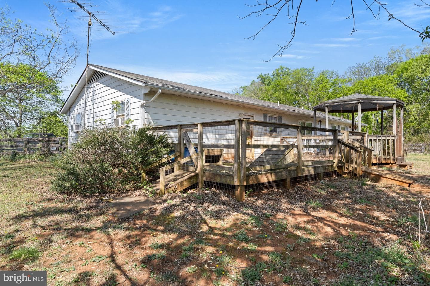 12101 Greenwood Road photo 28